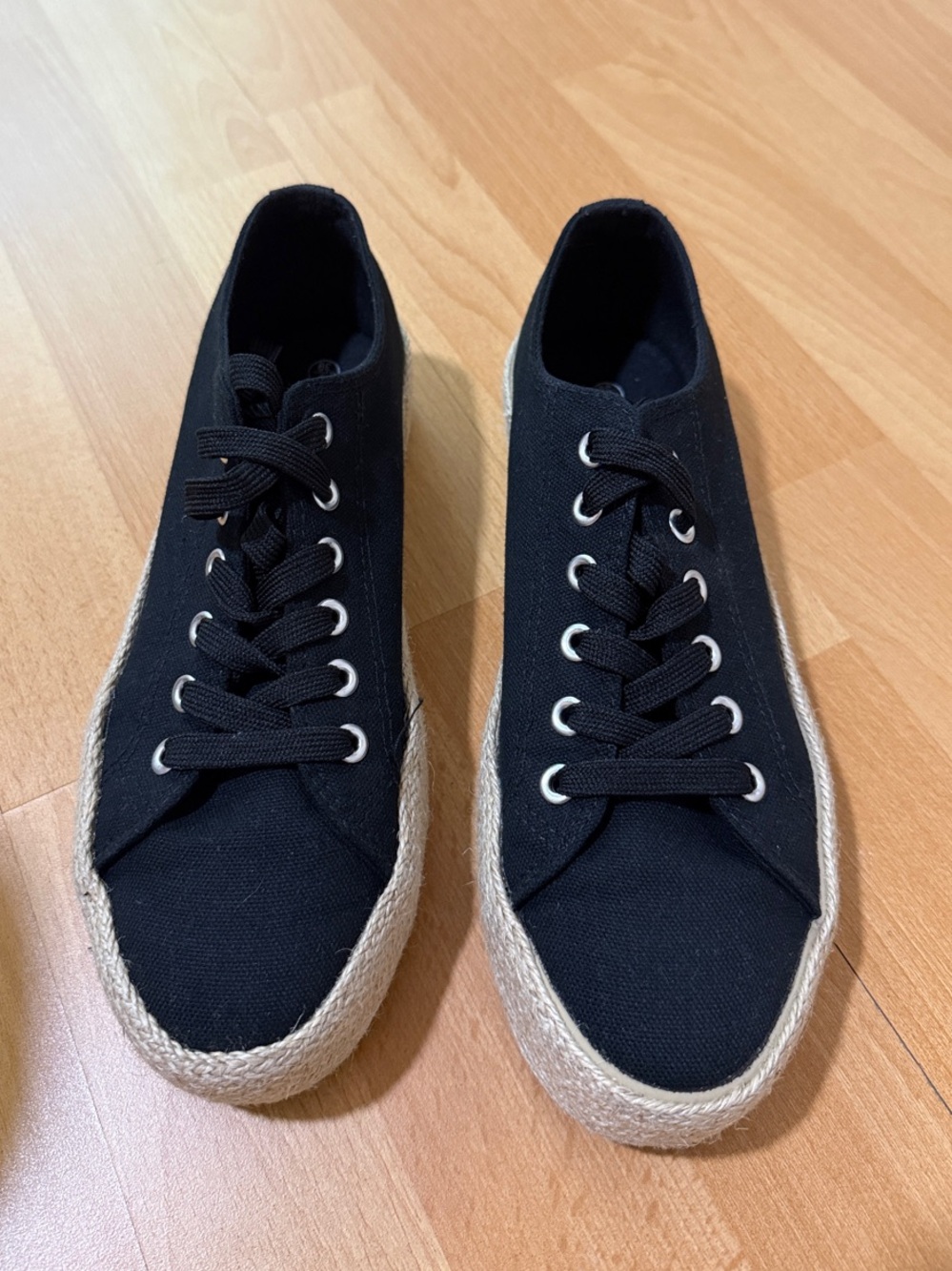 Women’s Black espadrille sneakers